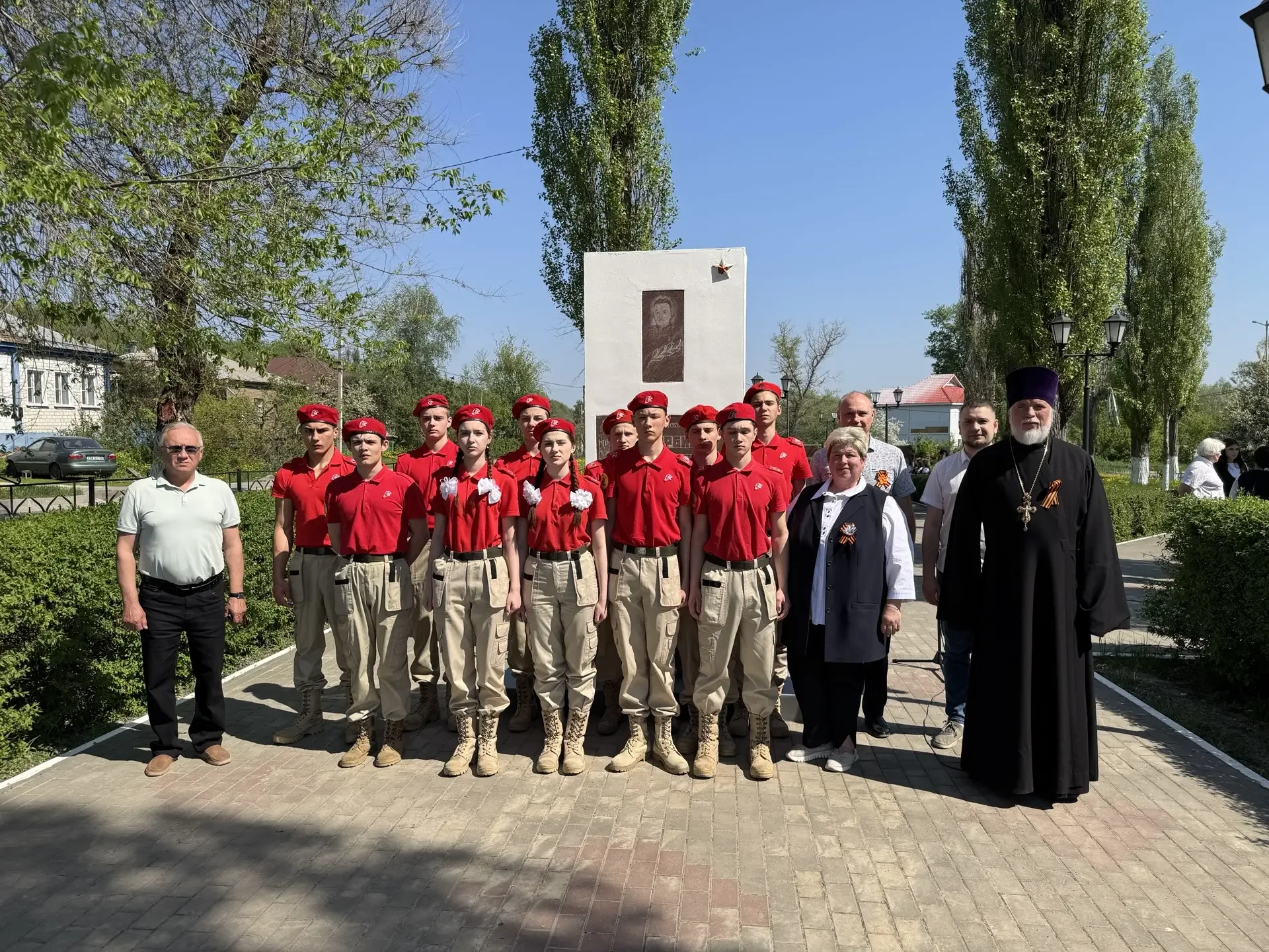 🎖 Митинг, посвящённый 81-й годовщине Великой Победы  Сегодня обучающиеся нашей школы приняли участие