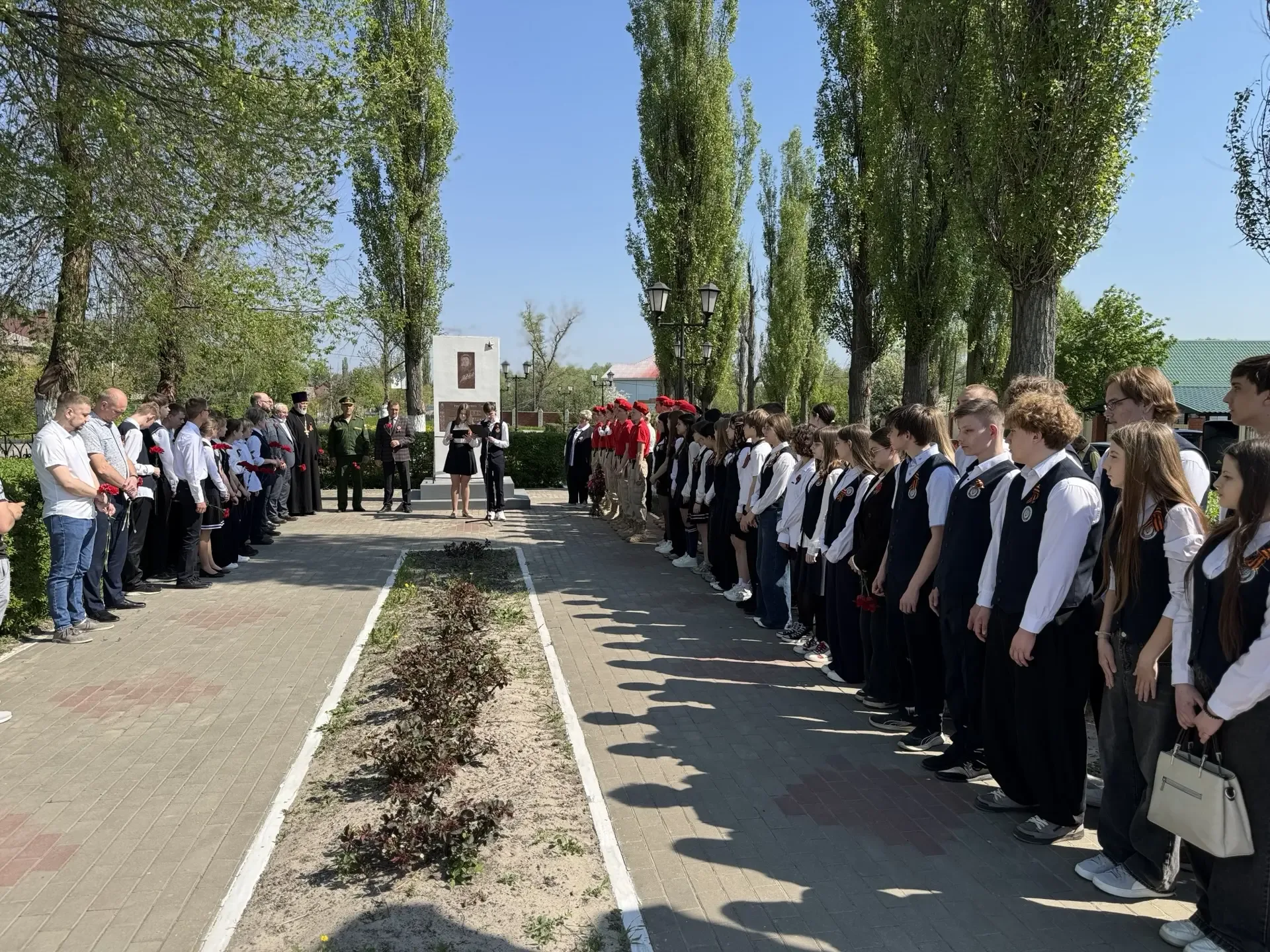🎖 Митинг, посвящённый 81-й годовщине Великой Победы  Сегодня обучающиеся нашей школы приняли участие