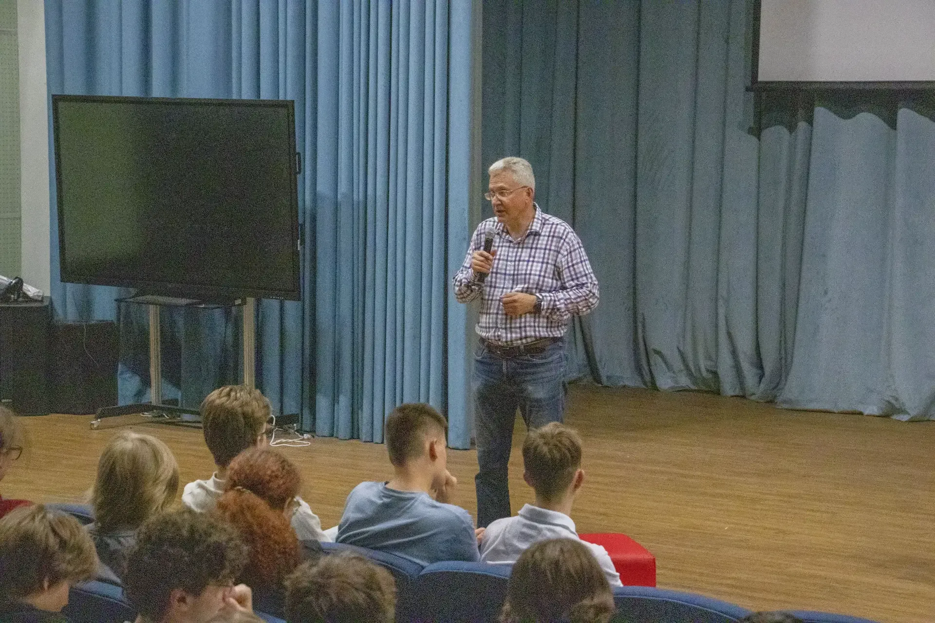 «История – свидетельница прошлого, пример и поучение для настоящего, предостережение для будущего»  