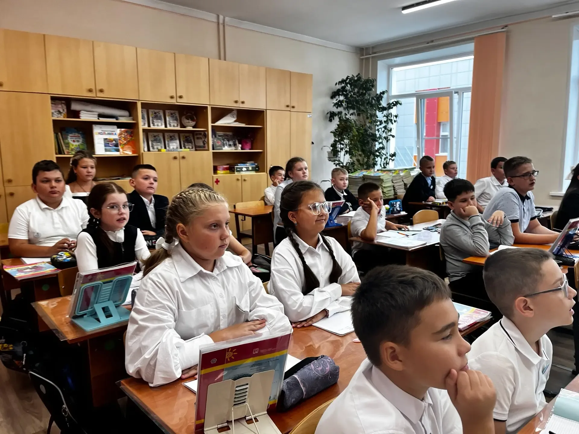 🚦📚 Сегодня, 20 мая, среди учащихся 5–7 классов был проведён Единый урок по профилактике детского дор