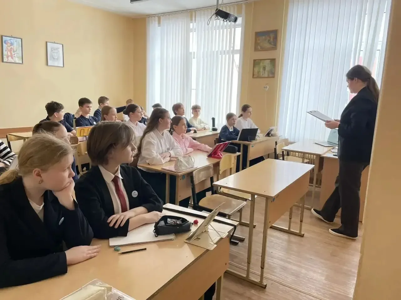 🚫 Скажем «НЕТ» вредным привычкам! Здоровье — это выбор каждого! 💪🌿  На днях в нашей школе прошла бол