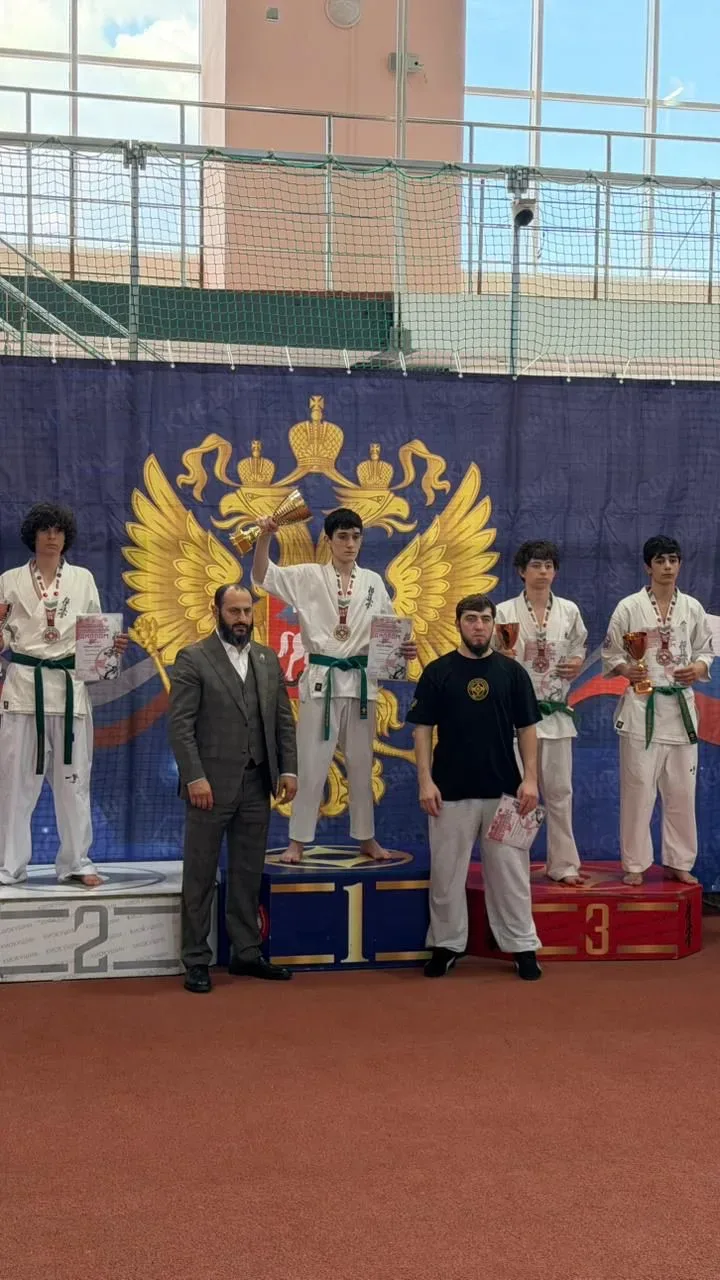 🏆 А это ещё не все!  Сразу следом — ещё одна крутая новость из Краснодара. Ученик 8-9 класса МБОУ СО