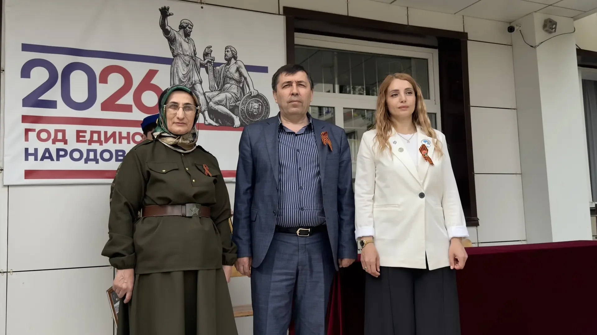 В преддверии Дня Победы в МБОУ «СОШ № 58» прошла всероссийская акция «Бессмертный полк» — трогательн
