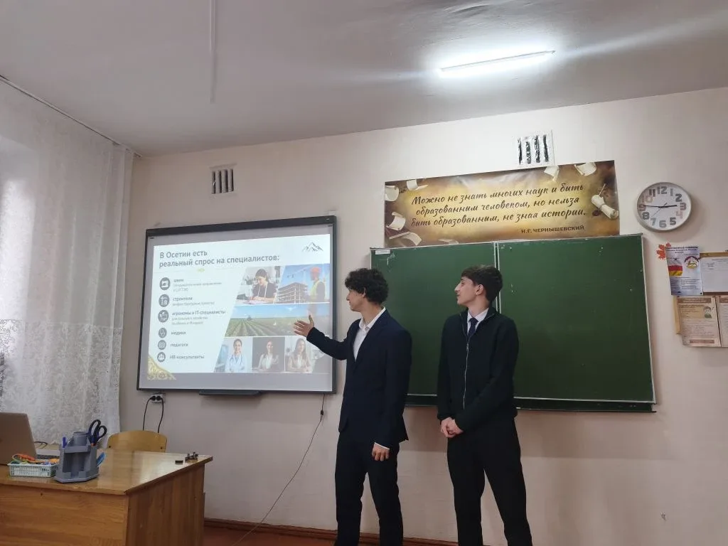 🌟 На этой неделе в нашей школе прошла защита индивидуальных проектов учащихся 10 классов! 🎓✨  Темы б