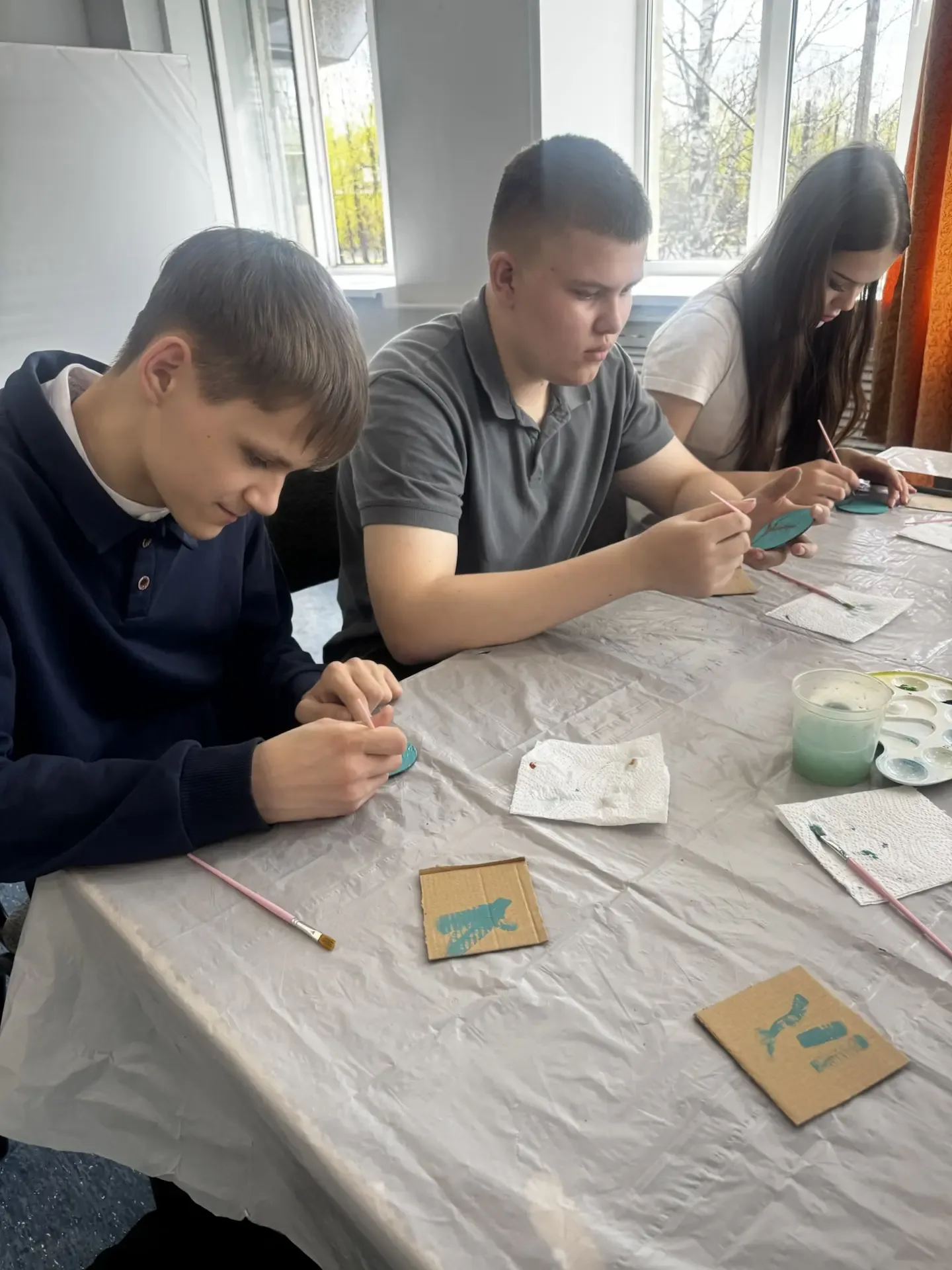 🎨🖌️ Наши ребята посетили мастер-класс «В стиле Ван Гога» в ДКБ в рамках проекта «Пушкинская карта»! 