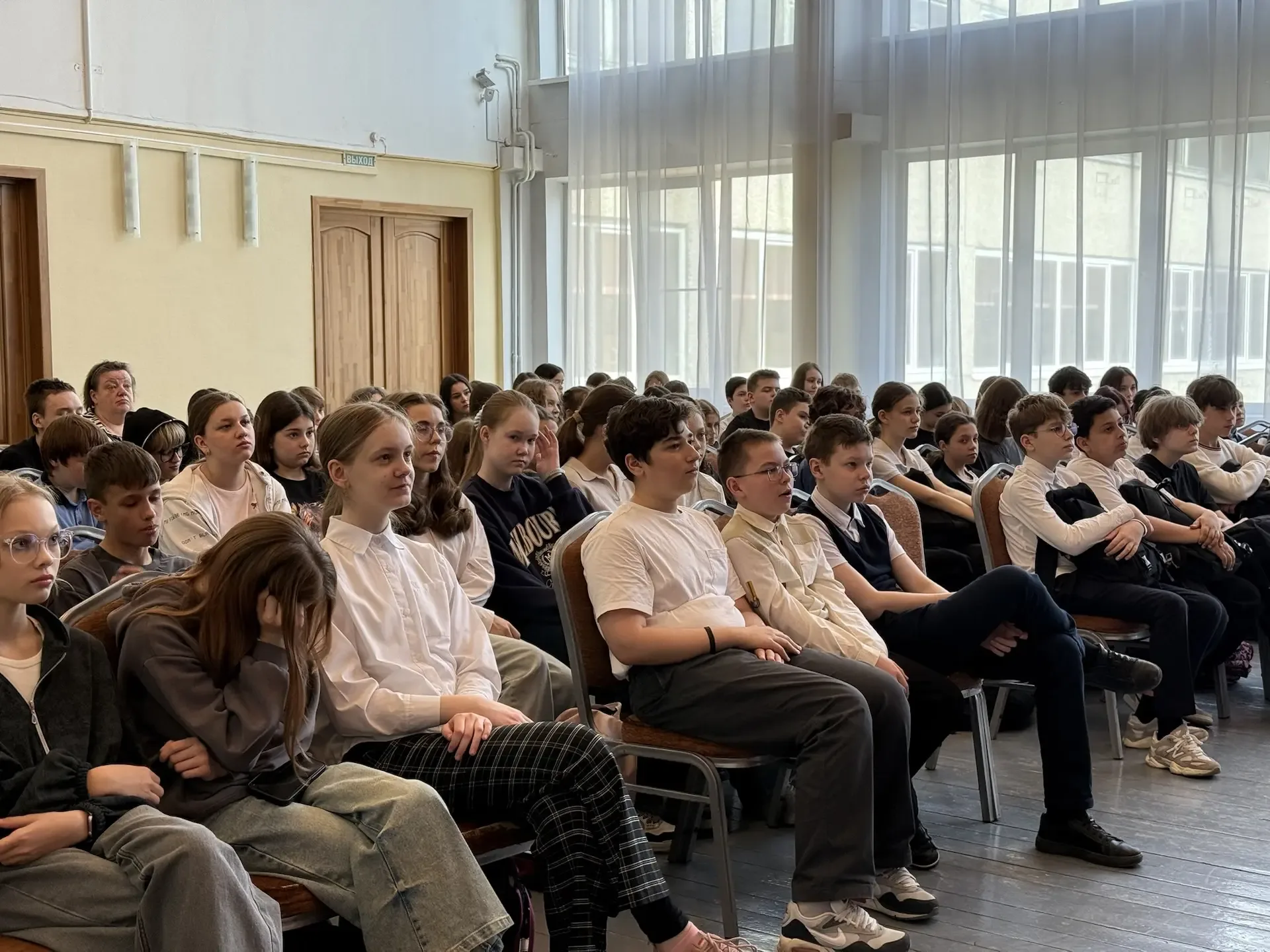 Урок мужества и безопасности: встреча с пожарными СПСЧ 6 🔥🧯  Вчера, 30 апреля, сотрудники СПСЧ 6 ФГК