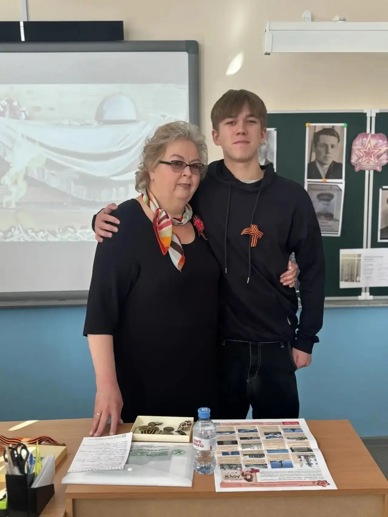 Эстафета памяти: живая история войны 🙏  8 мая ученики 10 Г и 11 Б классов встретились с Ириной Михай