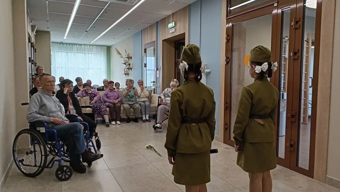 ✨Концерт в геронтологическом центре✨   Сегодня ученики 3-го лицея отправились в село Введенка, чтобы