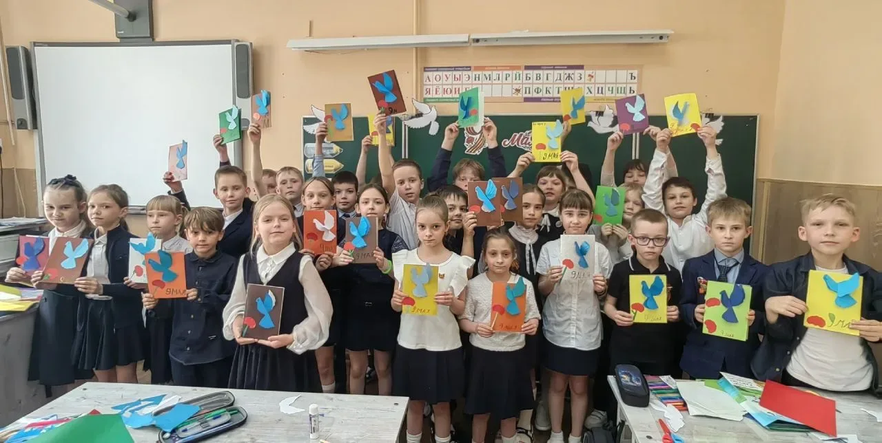 Учащиеся 2Б класса поздравляют всех с Днем Победы!  #Лицей3Липецк #МедиацентрЛицея #ДеньПобеды #9мая