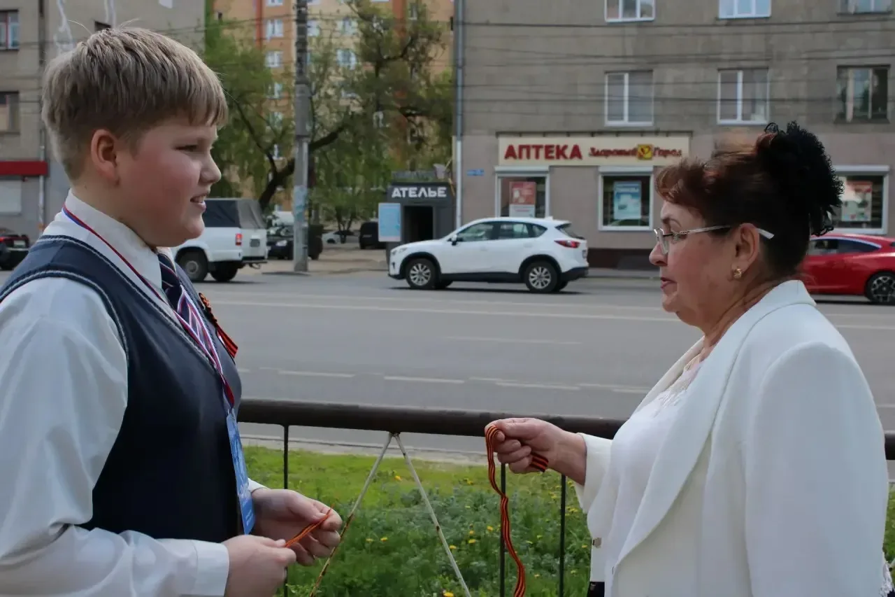 Носи Георгиевскую ленточку с уважением!  По всей стране стартовала акция «Георгиевская ленточка» - с