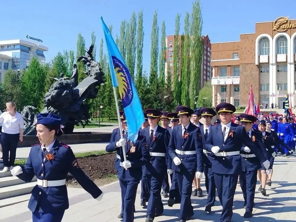 Торжественный парад юнармейцев и кадетов в сквере им. Мустая Карима 🎶  7 мая 2026 года в сквере им. 