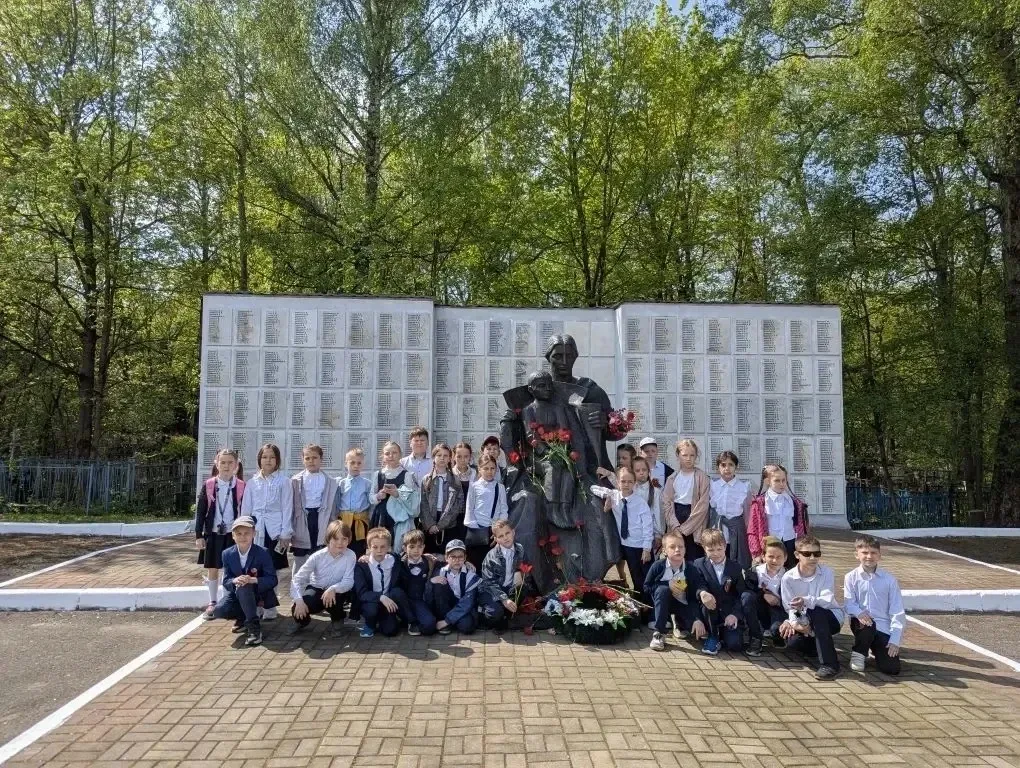 🕯️ ПАМЯТЬ, КОТОРАЯ ЖИВЁТ ВЕЧНО  🕊️ В Калуге в XIX веке на территории Пятницкого кладбища появился уч