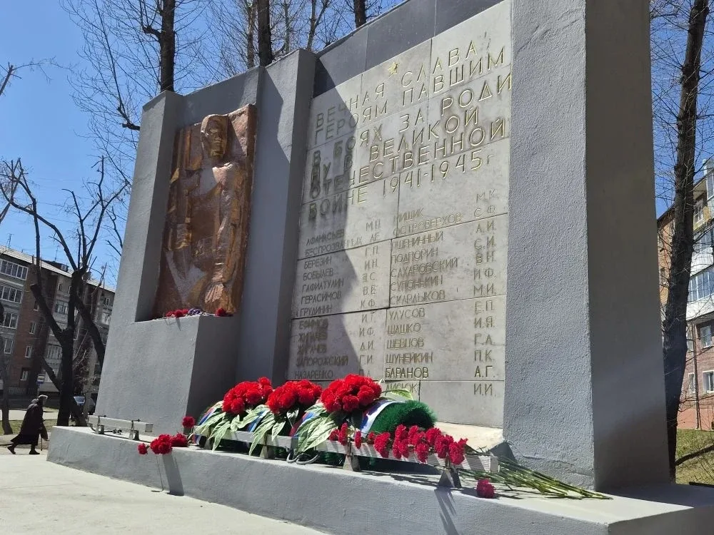 6 мая прошёл митинг, посвященный 81-летию Победы в Великой Отечественной войне 🕊  Наша школа с радос