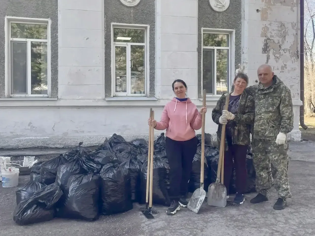 🌿Сотрудники Примтеплоэнерго продолжают организовывать субботники на территории Приморья  ▶️В очередн