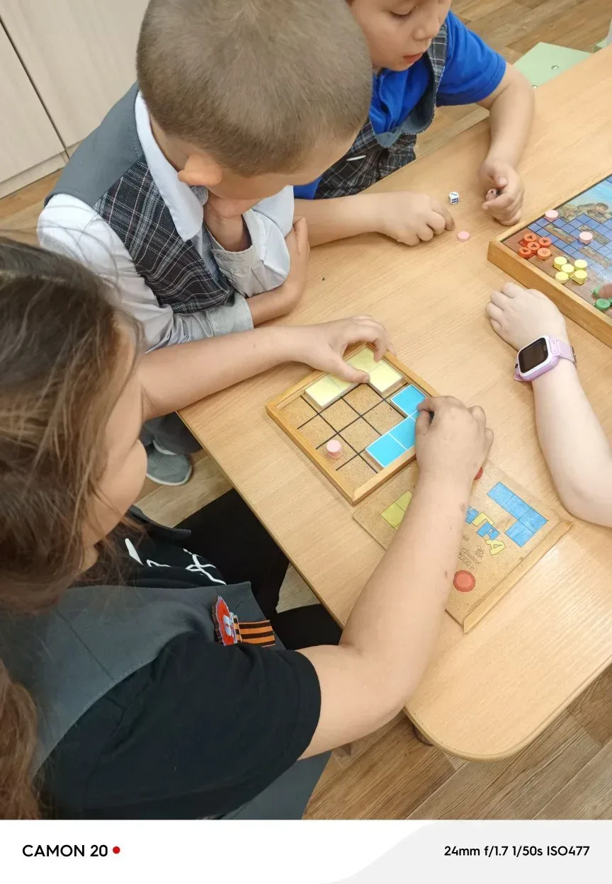 🌍 Путешествие по миру за одним столом: в нашей библиотеке в рамках Года единства народов России стар