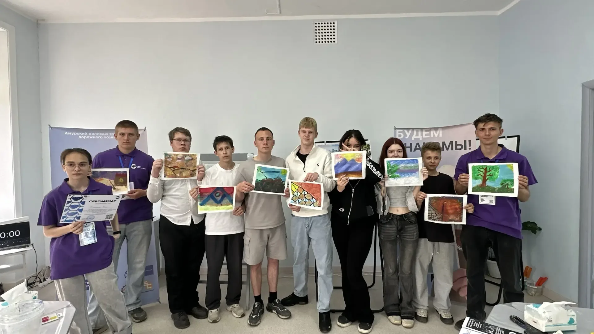«Профориентация в красках: мастер‑класс по малярному делу». 🎨  18 мая в ЦК АКТДХ состоялся профориен