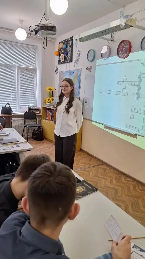 ✨ В нашей школе завершился методический фестиваль «Нетрадиционные формы уроков»! ✨  Урок‑расследован