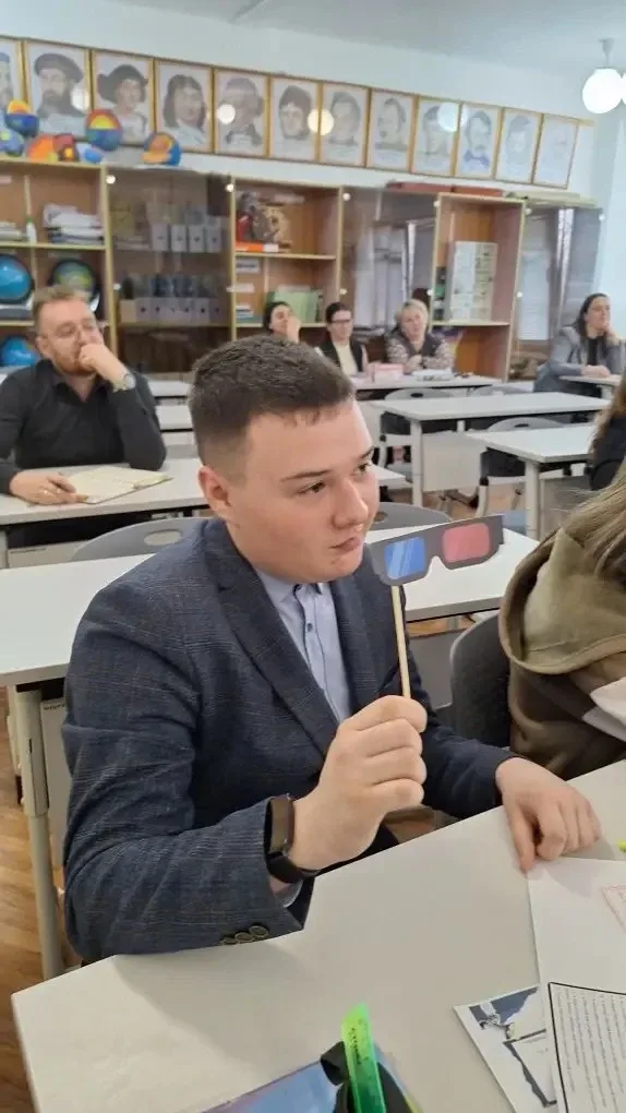 ✨ В нашей школе завершился методический фестиваль «Нетрадиционные формы уроков»! ✨  Урок‑расследован