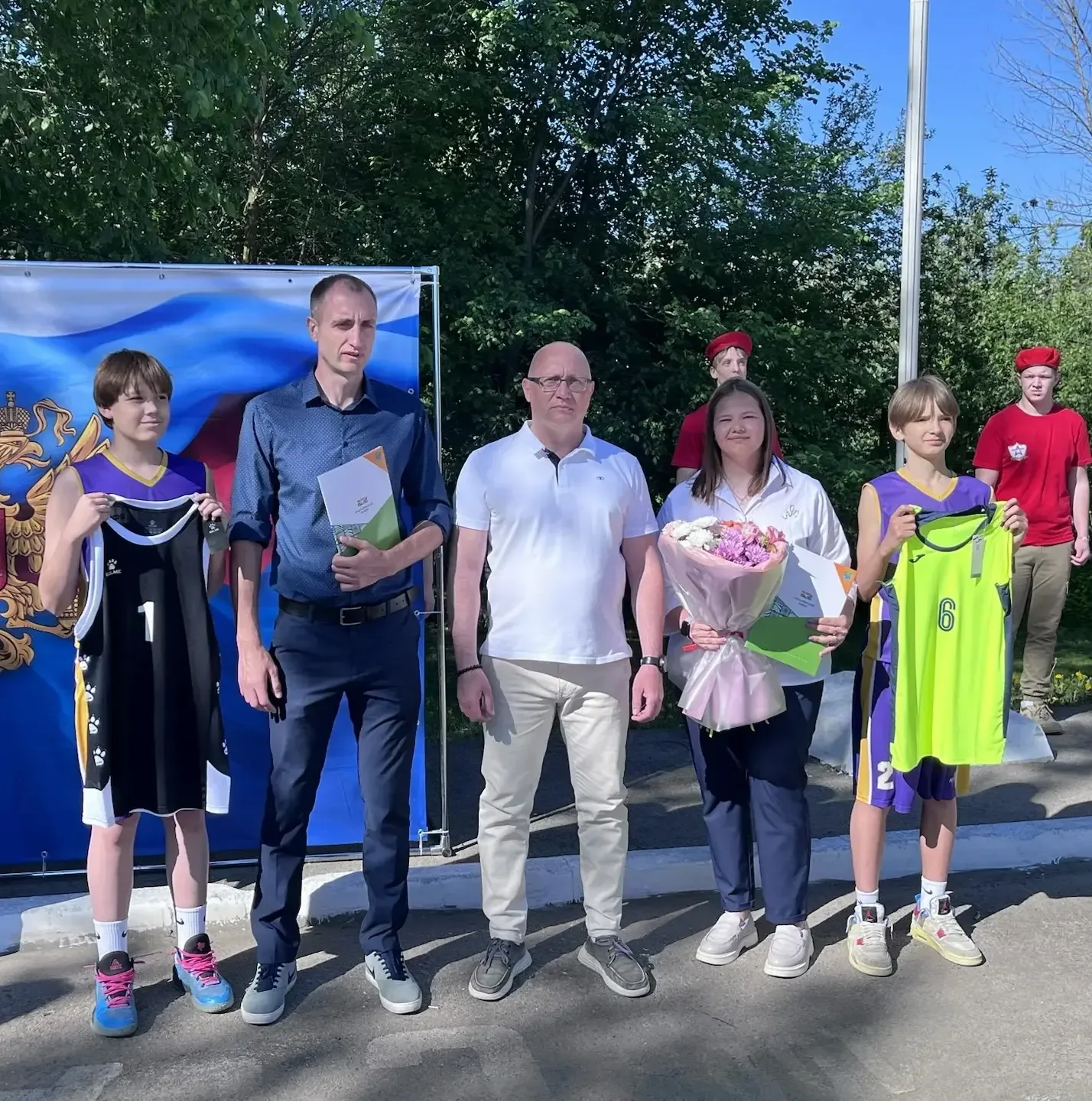 🏀🤝⚽ «Ценности, которые нас объединяют»  В понедельник наша школа начала неделю не просто с традицион