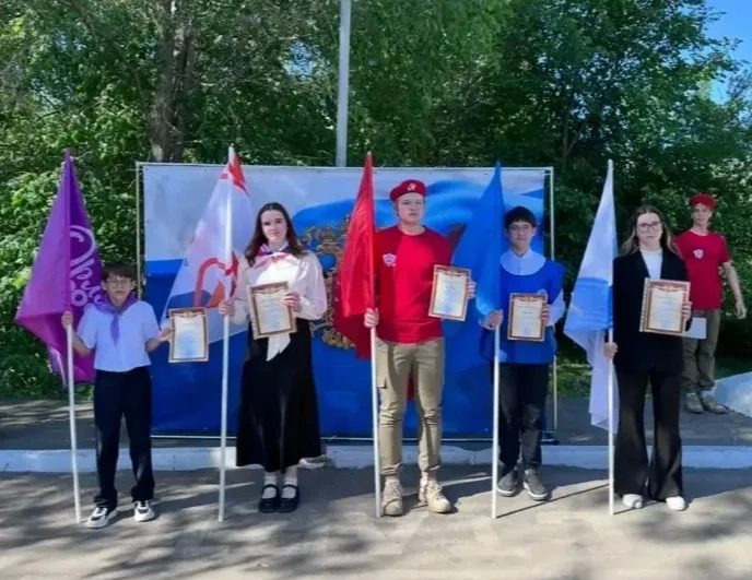 🏀🤝⚽ «Ценности, которые нас объединяют»  В понедельник наша школа начала неделю не просто с традицион