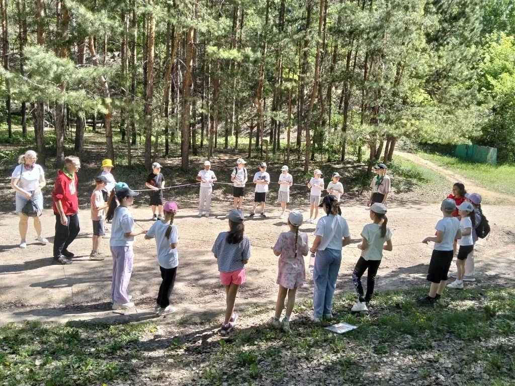 17 мая наш 3 А покорил Царёв курган! Был настоящий поход: с приключениями, открытиями и командным ду
