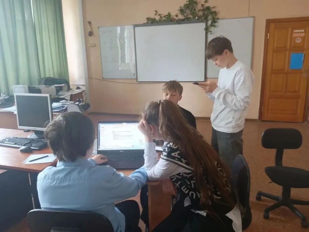 Сегодня наши ребята участвуют в краевом онлайн-конкурсе "Цифровая лаборатория. Территория идей.2026"