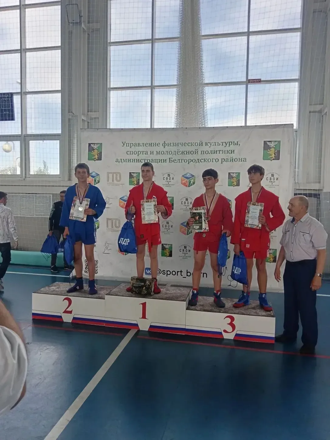 🏆 МАРУШКИН ЕГОР — ПОБЕДИТЕЛЬ ТУРНИРА ПО САМБО! 🏆  🎉 Поздравляем Марушкина Егора, ученика 7 «Е» класс