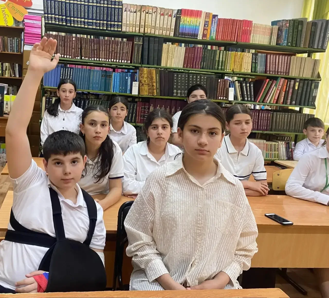 В  библиотеке состоялось просветительское мероприятие, посвящённое Дню славянской письменности   Эми