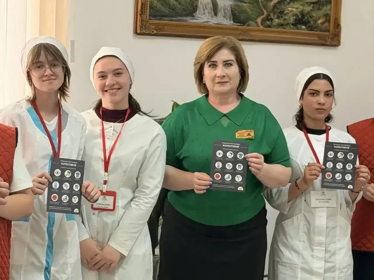 В рамках антинаркотического месячника социальный педагог Кубанова Ф.М. и волонтеры Лицея №1 организо