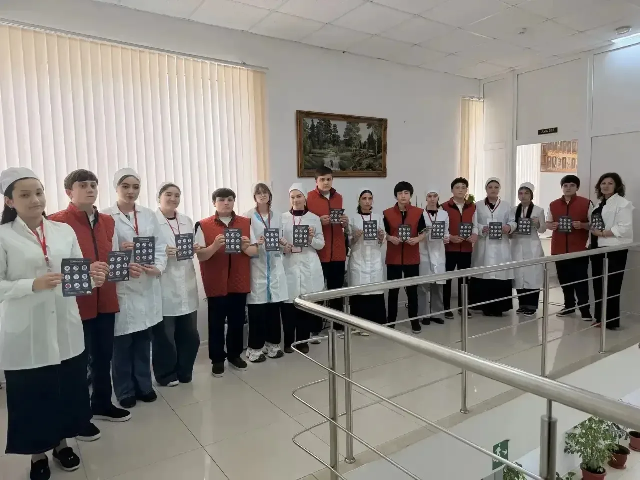 В рамках антинаркотического месячника социальный педагог Кубанова Ф.М. и волонтеры Лицея №1 организо
