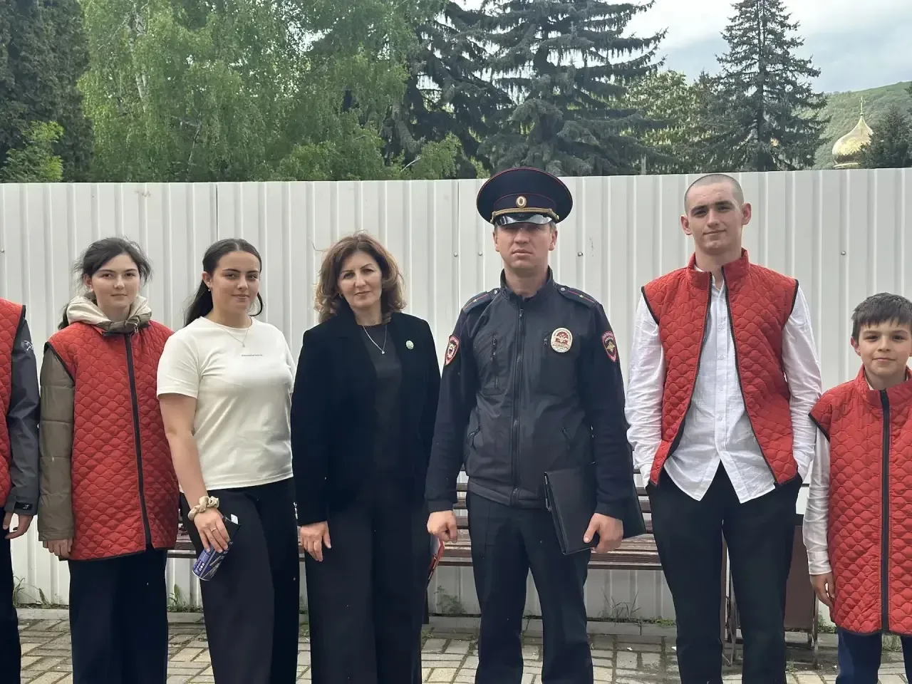 В рамках антинаркотического месячника рабочая группа и волонтеры Лицея №1 совместно с младшим лейтен