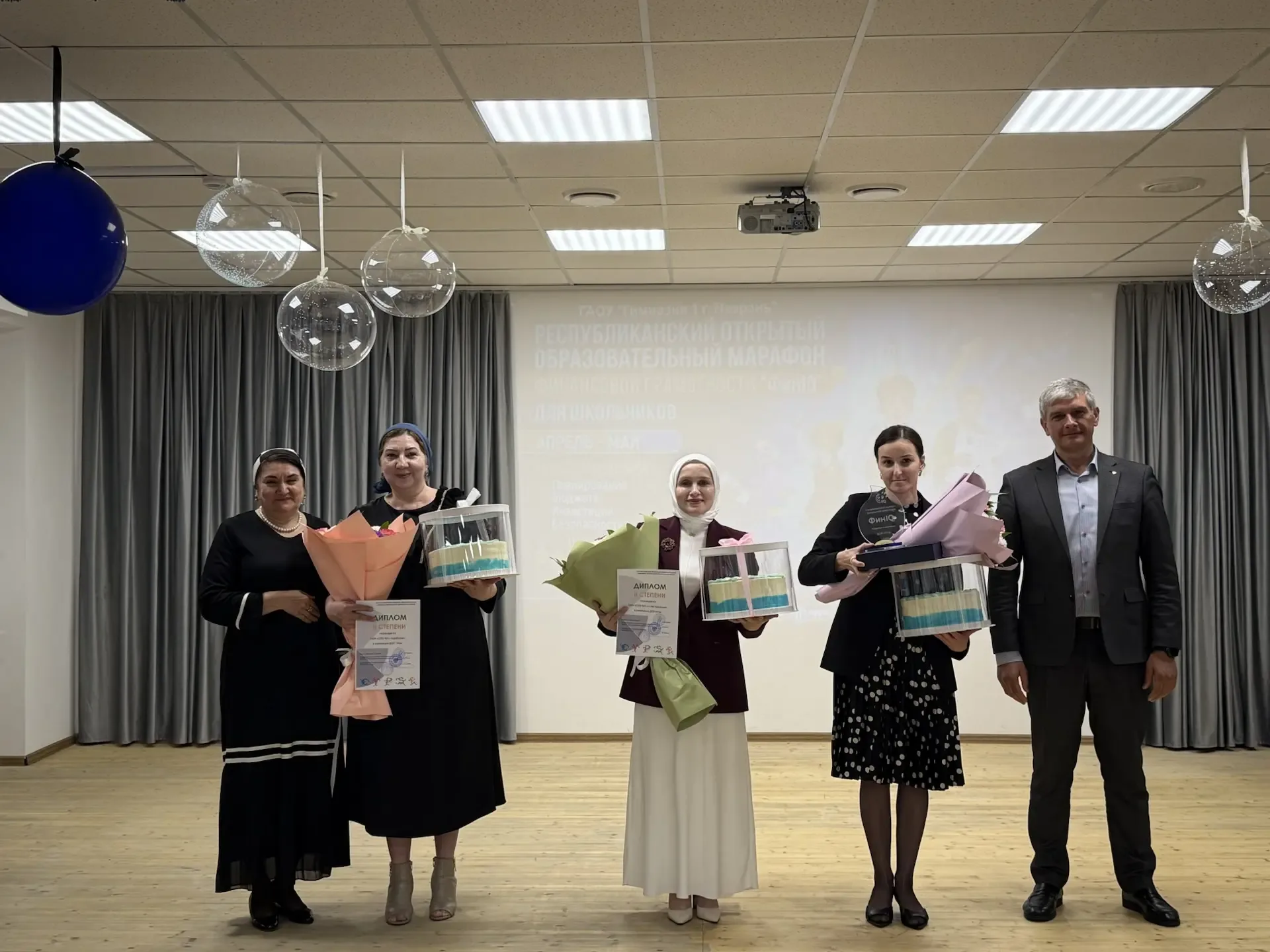 🎉 Две радостные новости подряд! Наша школа продолжает радовать достижениями! 🏆 Помимо успешного выст