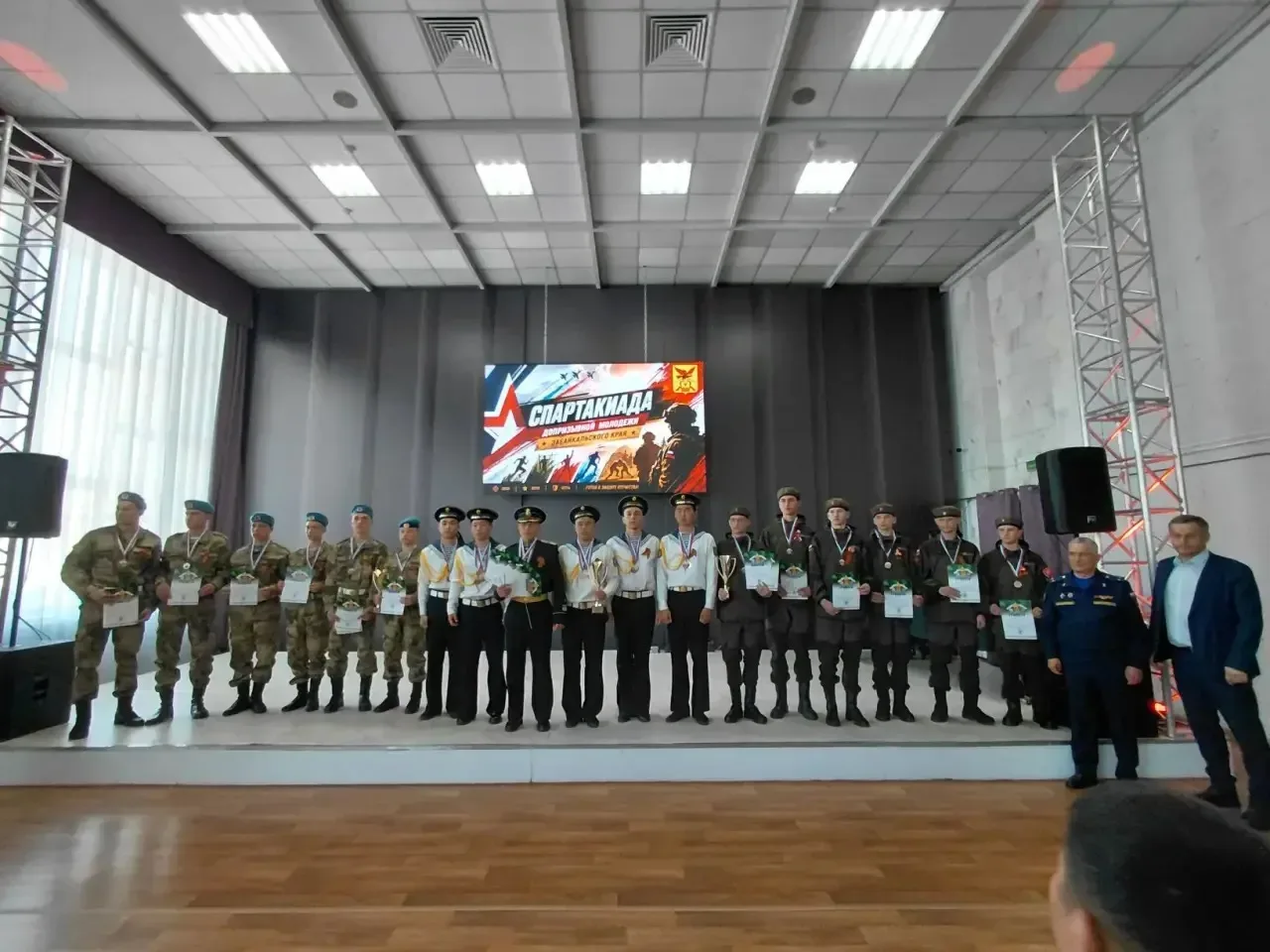 🏆 Победа на краевой спартакиаде молодёжи допризывного возраста!  Команда нашей школы блестяще выступ