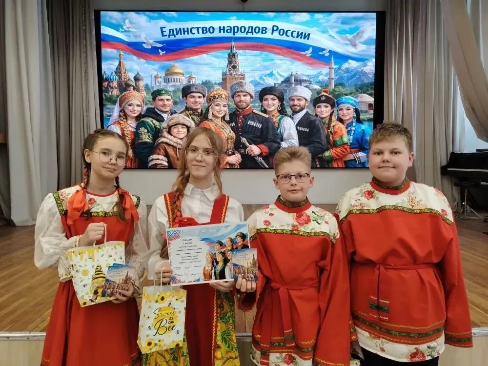 🇷🇺 6 «Д»: победа в интеллектуальном квизе!  Поздравляем наших ребят с победой в городском квизе «Еди