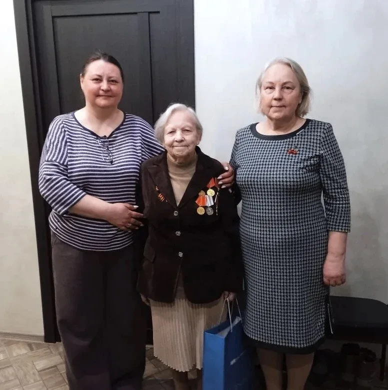 Среди жителей домов, которые мы обслуживаем, есть ветераны, труженики тыла, жители блокадного Ленинг