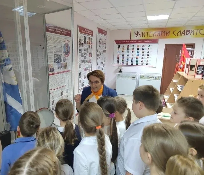 💠 В преддверии Международного дня музеев советник директора по воспитанию Сулейманова Э.В. провела э