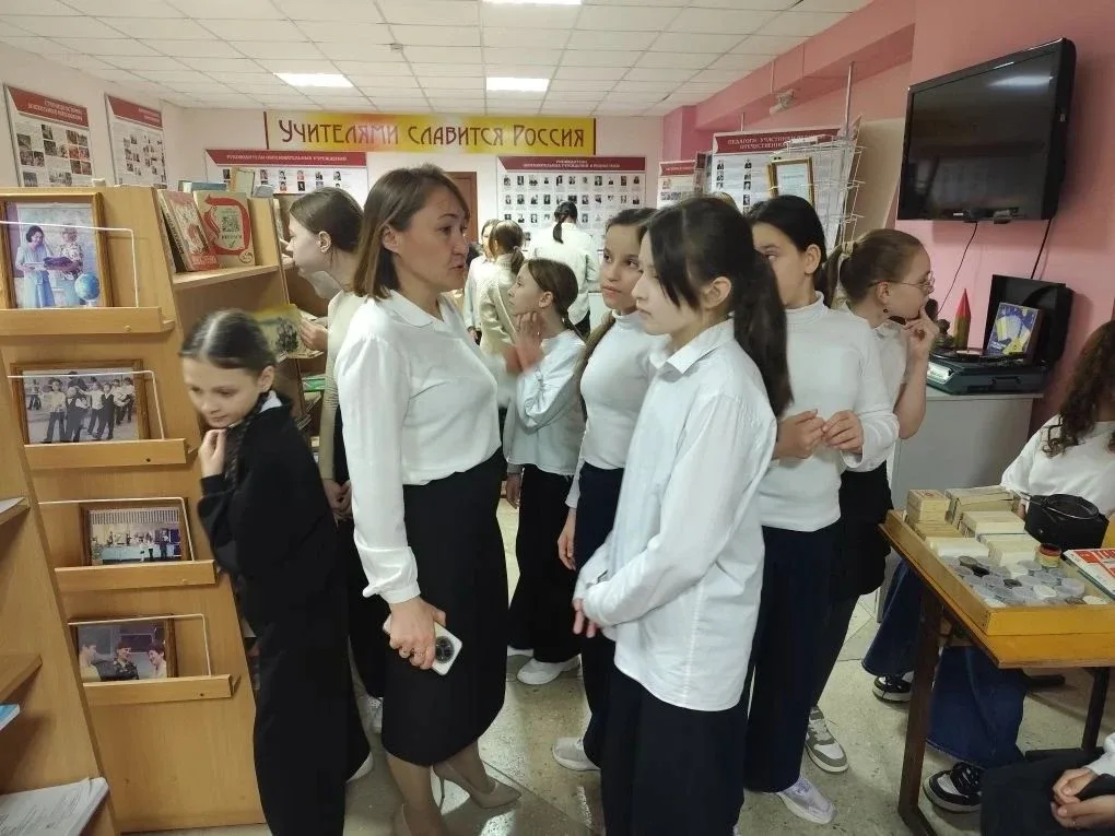✨Детское объединение «Школьный музей» под руководством учителя Чурагуловой Э.А. и советника директор