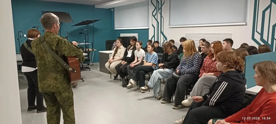 Ученики 6 "В" класса посетили Исторический парк "Россия - Моя история", где побывали на презентации 