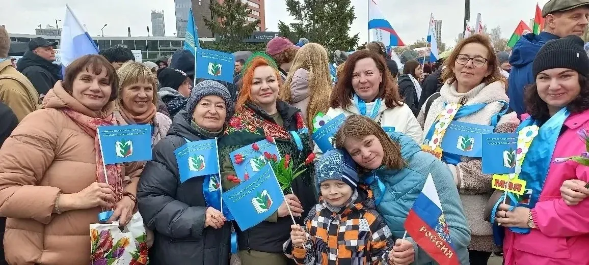 🌷 С ПЕРВЫМ МАЕМ, ДРУЗЬЯ! 🕊️  Педагоги гимназии №47 сегодня там, где рождается настоящий праздничный 