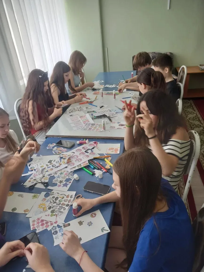 9-10 мая учащиеся 6 классов посетили лагерь "Орлёнок", который находится в санатории Сосновый Бор, в