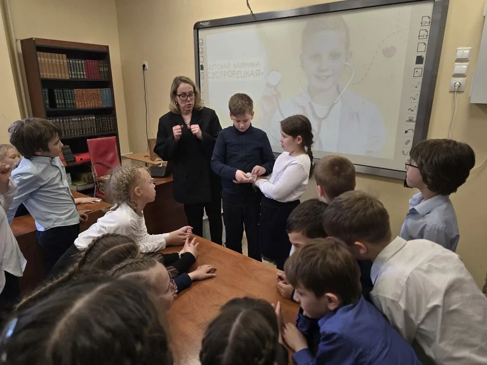 👩🏻‍⚕️УРОК ЗДОРОВЬЯ 🩺   15 мая у нас в школе прошло увлекательное занятие для учеников 2 «Б» класса о