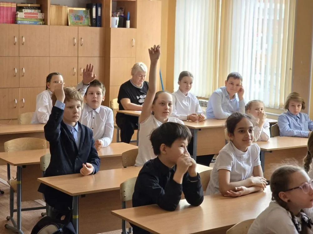 👩🏻‍⚕️УРОК ЗДОРОВЬЯ 🩺   15 мая у нас в школе прошло увлекательное занятие для ребят 4 «Г» класса от д