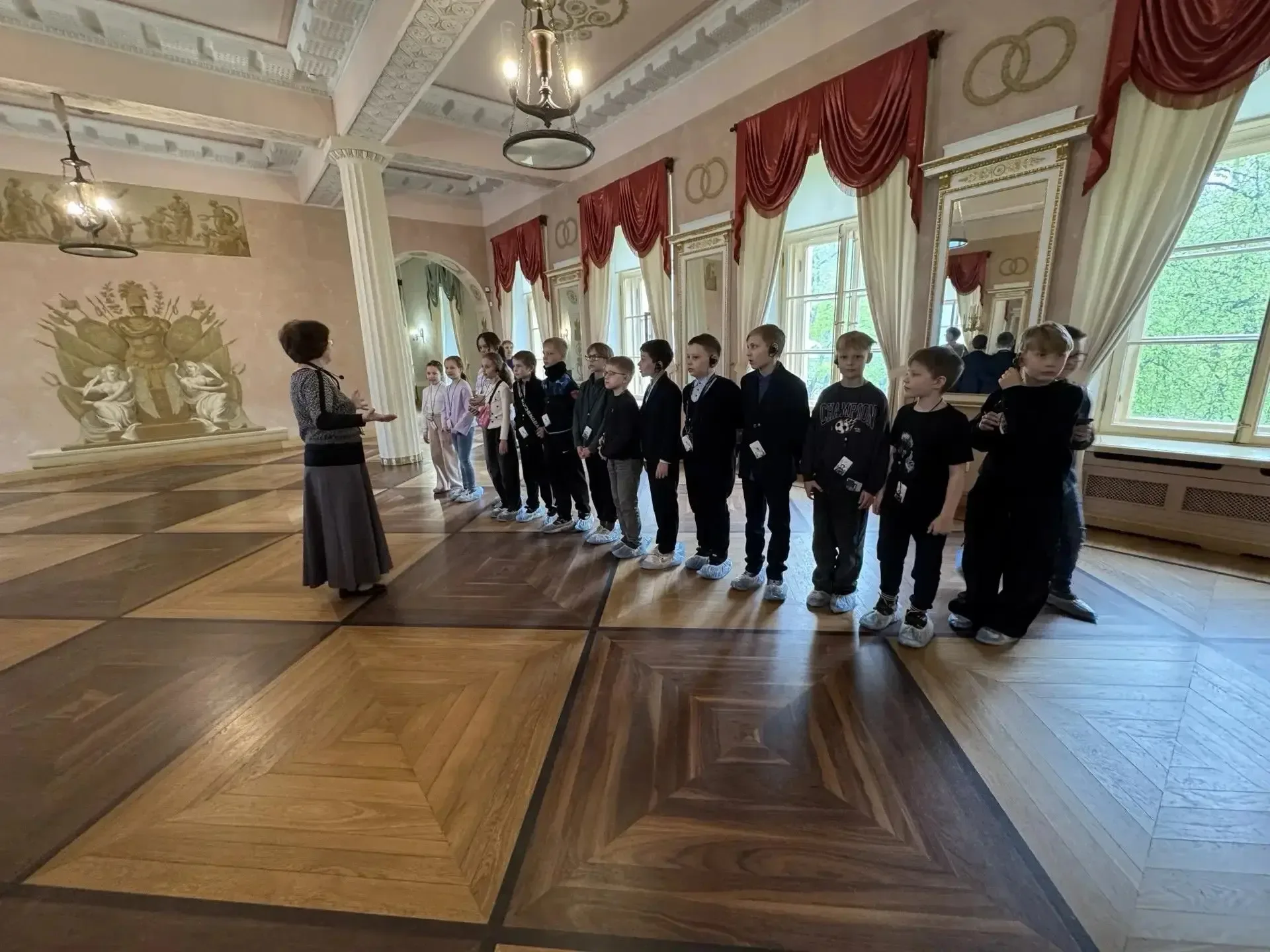 🏛 Ученики 3 «В» класса совместно с классным руководителем Татьяной Александровной совершили увлекате