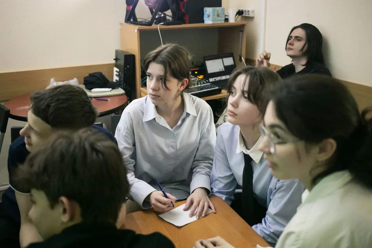 🗓️ 13 мая — день, полный открытий для ребят из 7 «А» класса!  Вместе с классным руководителем Ксение