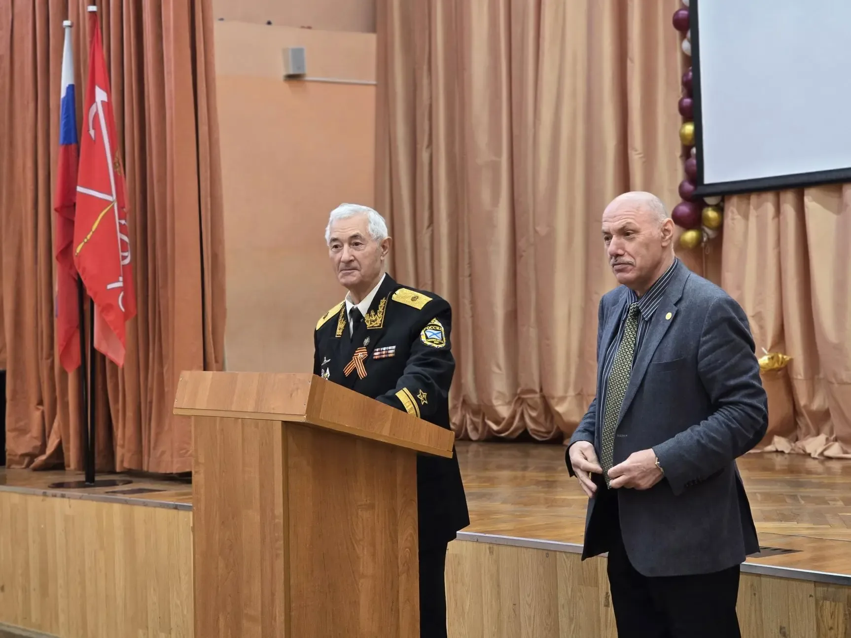 🌊 Урок мужества: контр‑адмирал в гостях у нашей школы! 🚢   30 апреля в преддверии Дня Победы у нас в