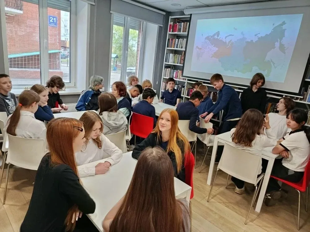 🌟13 мая учащиеся 7 «З» класса посетили библиотеку им. М. Светлова и побывали на очень интересном мер