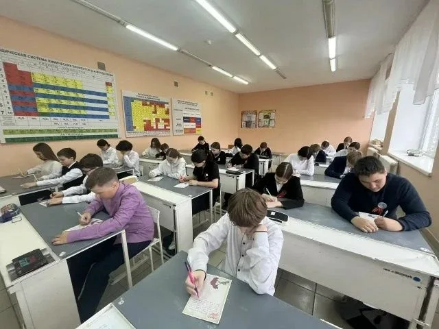 Обучающиеся нашей школы с гордостью и трепетом присоединились к важным патриотическим инициативам. В