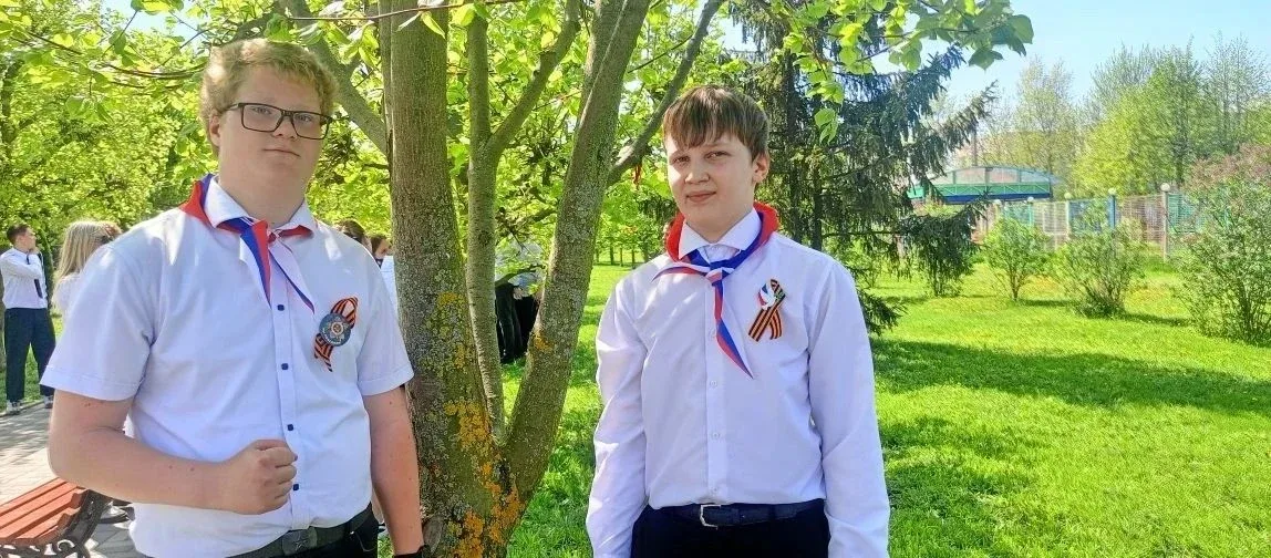 🎖️ Аллея памяти: звон колокольчиков в честь Героев 🎖️Шестиклассники  центра образования приняли учас