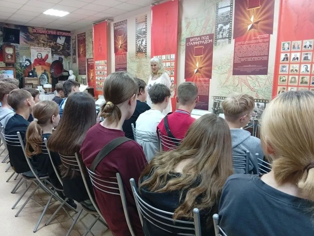 Сегодня наши семиклассники посетили городской музей, чтобы своими глазами увидеть и прочувствовать с