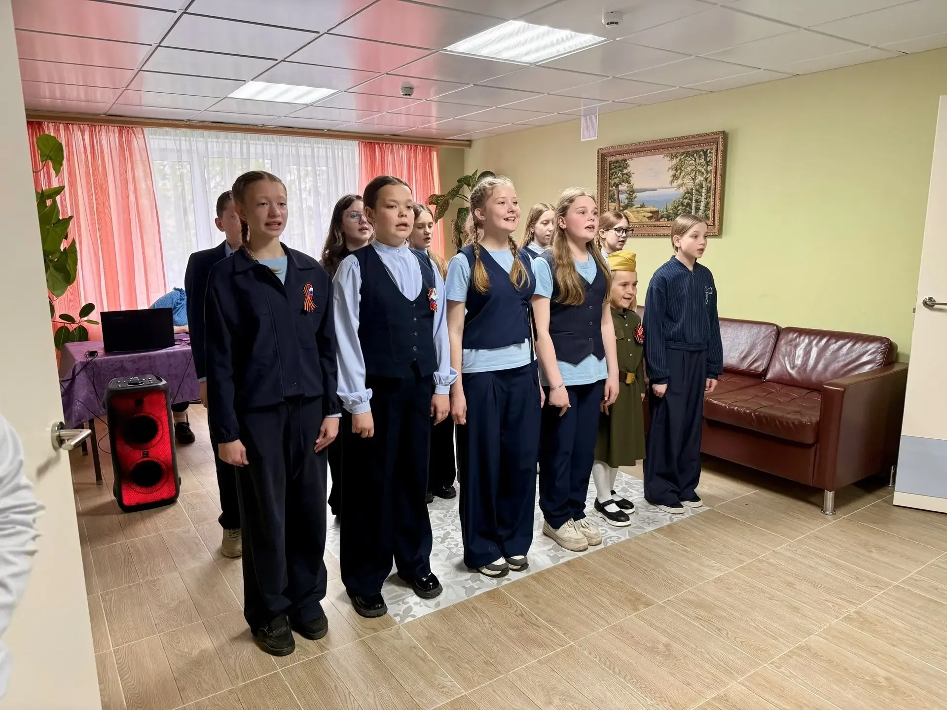 🌟 «ПОБЕДНЫЙ МАЙ»: ТЕПЛО, ДОБРОТА И ЕДИНЕНИЕ СЕРДЕЦ! 🌷  📍12 мая в доме милосердия прошёл особенный те